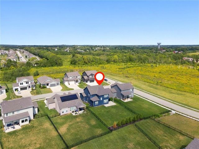 1505 SW Arbormill Terrace, Lee's Summit, MO 64082