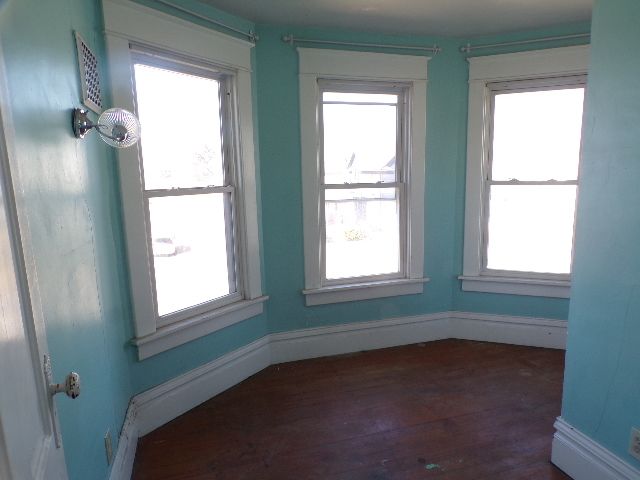 1527 N Marquette Street, Davenport, IA 52804