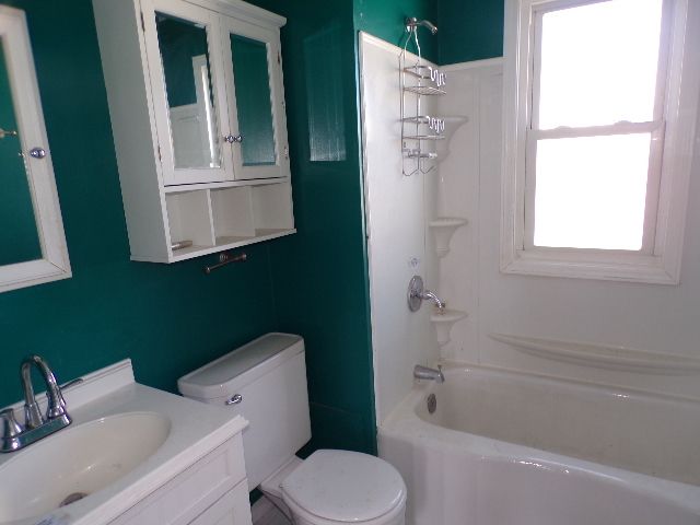 1527 N Marquette Street, Davenport, IA 52804