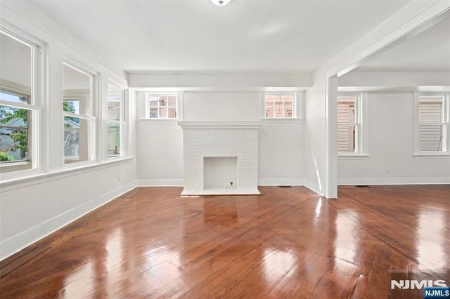 299 Smith Street, Newark, NJ 07106