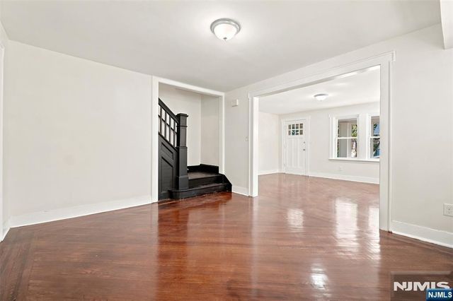 299 Smith Street, Newark, NJ 07106