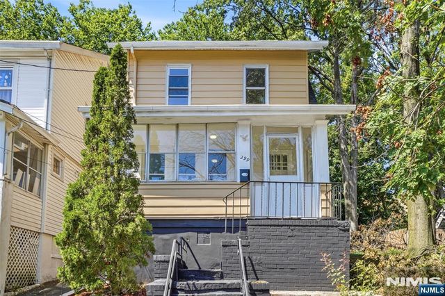299 Smith Street, Newark, NJ 07106