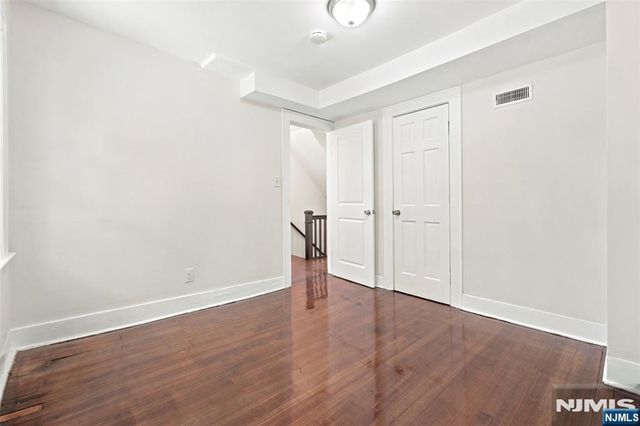 299 Smith Street, Newark, NJ 07106