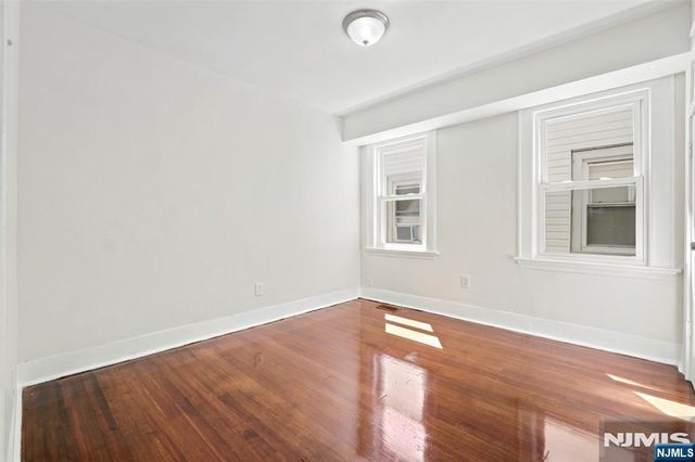 299 Smith Street, Newark, NJ 07106