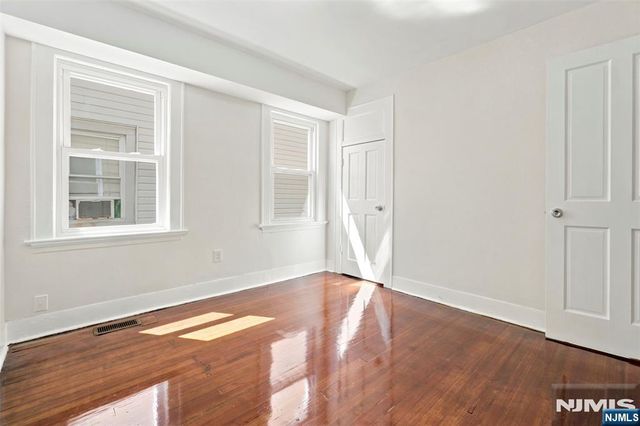 299 Smith Street, Newark, NJ 07106