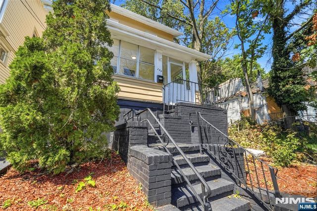 299 Smith Street, Newark, NJ 07106