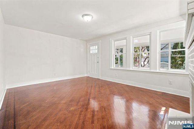 299 Smith Street, Newark, NJ 07106