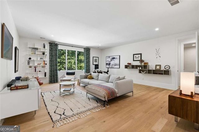 765 Heards Ferry Road, Sandy Springs, GA 30328