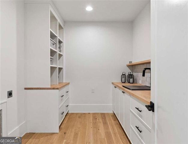 765 Heards Ferry Road, Sandy Springs, GA 30328