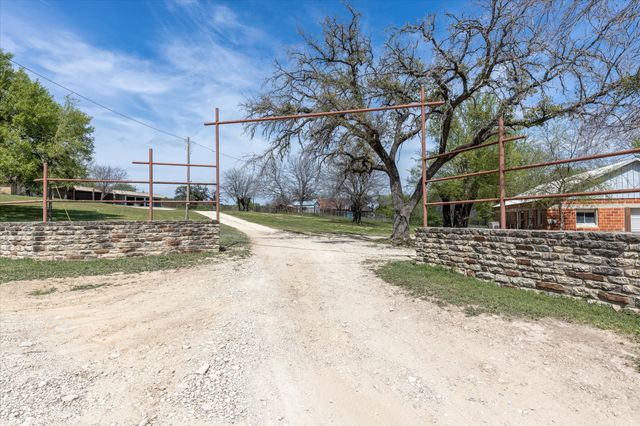 9885 County Road 270, Hico, TX 76457