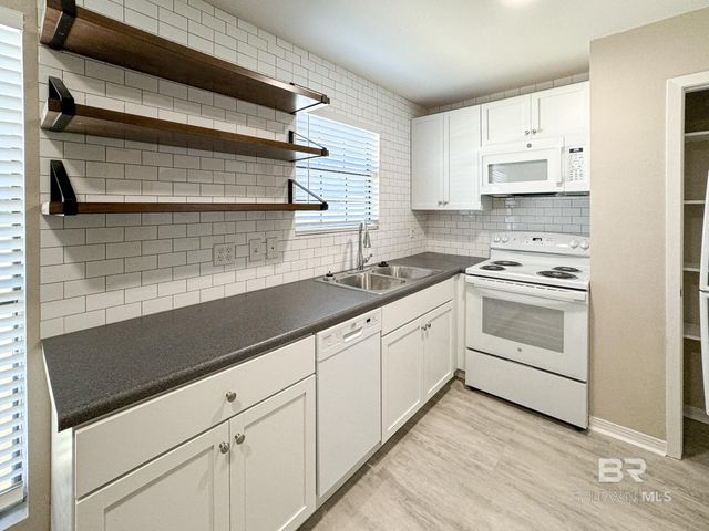 6385 Schoel Lane 11, Gulf Shores, AL 36542