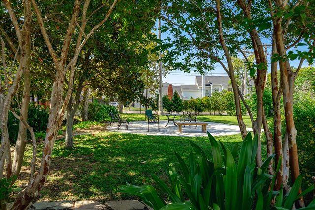 715 S Upper Broadway St 903, Corpus Christi, TX 78401