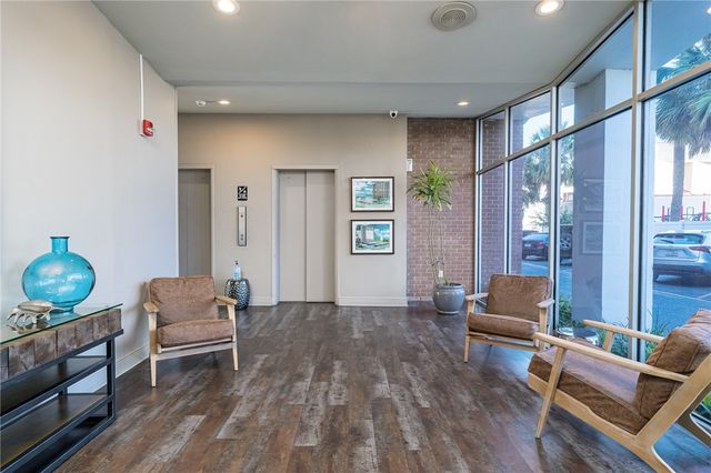 715 S Upper Broadway St 903, Corpus Christi, TX 78401