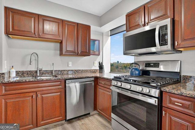 2479 Peachtree Road NE 1517, Atlanta, GA 30305
