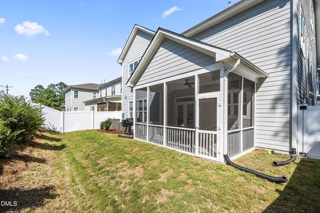 529 Kings Lake Way, Durham, NC 27703