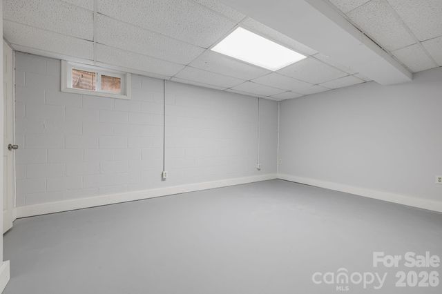 25 Hickory Tree Road, Asheville, NC 28805