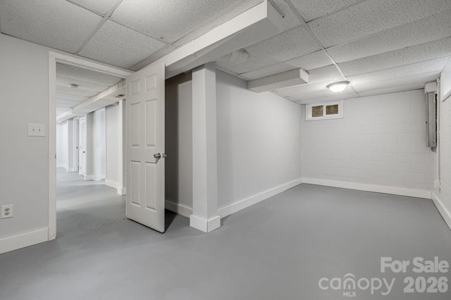 25 Hickory Tree Road, Asheville, NC 28805