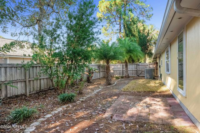 1048 WHIRLAWAY Circle, Jacksonville, FL 32218