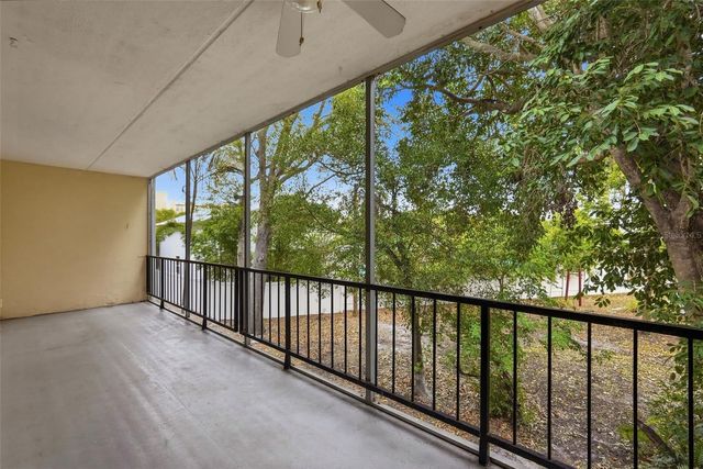 4435 1ST STREET NE 205, St Petersburg, FL 33703