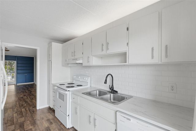 4435 1ST STREET NE 205, St Petersburg, FL 33703