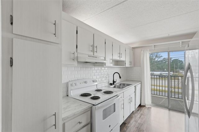 4435 1ST STREET NE 205, St Petersburg, FL 33703