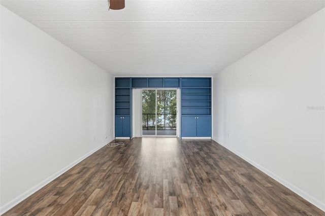 4435 1ST STREET NE 205, St Petersburg, FL 33703