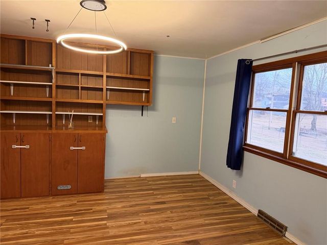 1723 S 39th Street, St Joseph, MO 64507