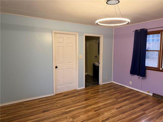 1723 S 39th Street, St Joseph, MO 64507