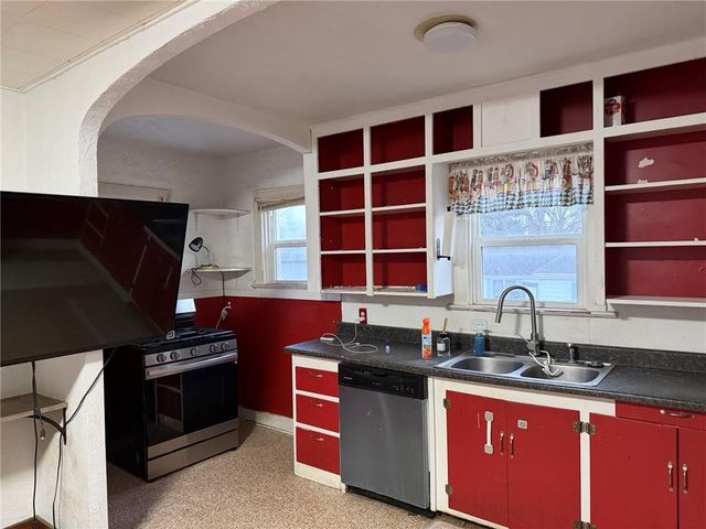 1723 S 39th Street, St Joseph, MO 64507