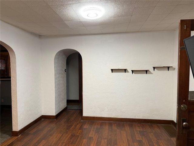 1723 S 39th Street, St Joseph, MO 64507