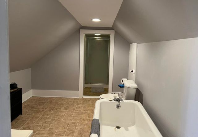 514 S Main Street, Fayette, IA 52142