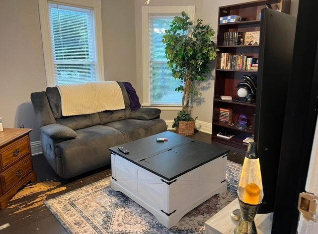 514 S Main Street, Fayette, IA 52142