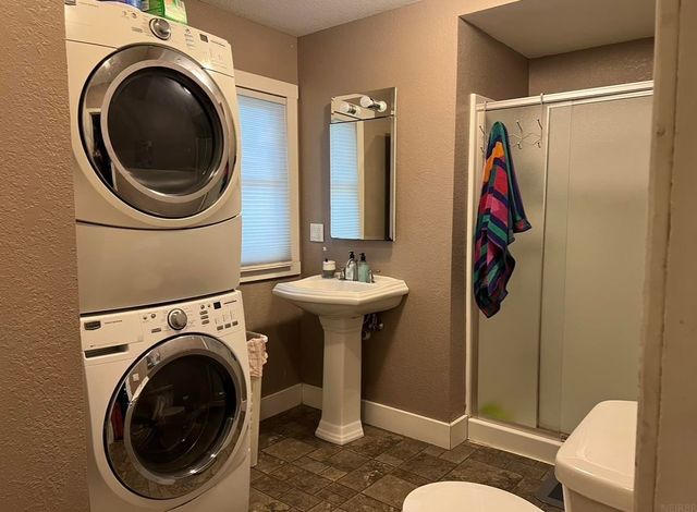 514 S Main Street, Fayette, IA 52142