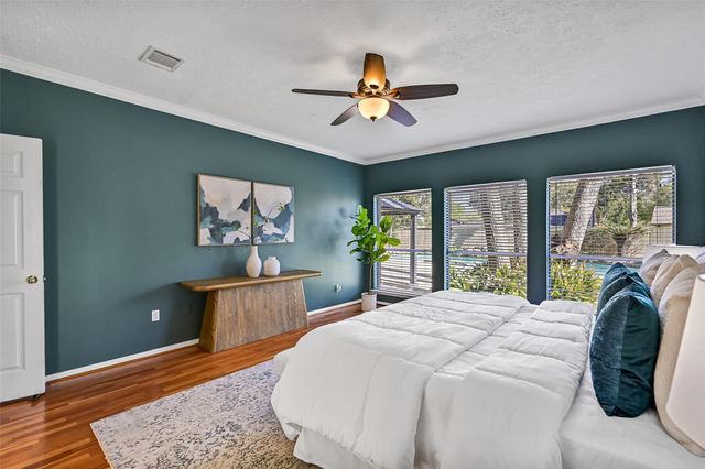 303 Melodywood Drive, Friendswood, TX 77546