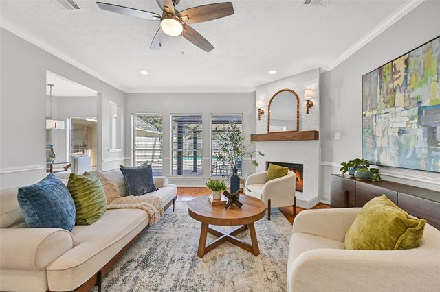 303 Melodywood Drive, Friendswood, TX 77546