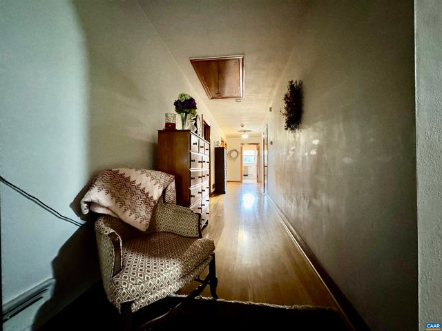 1820 SPRINGHILL RD, Staunton, VA 24401