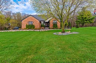 2167 Mayfair Drive, White Lake Charter Township, MI 48383