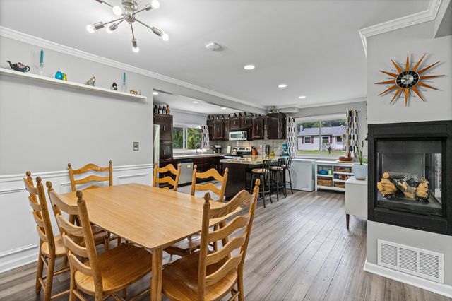 5345 Clinton River Drive, Waterford, MI 48327
