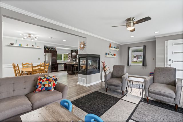 5345 Clinton River Drive, Waterford, MI 48327