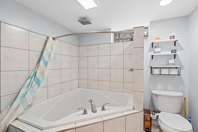 5345 Clinton River Drive, Waterford, MI 48327