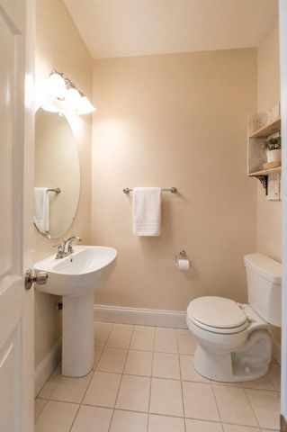 7 Lager Lane 7, Patchogue, NY 11772