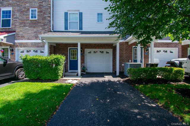 7 Lager Lane 7, Patchogue, NY 11772