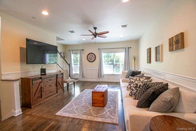 7 Lager Lane 7, Patchogue, NY 11772