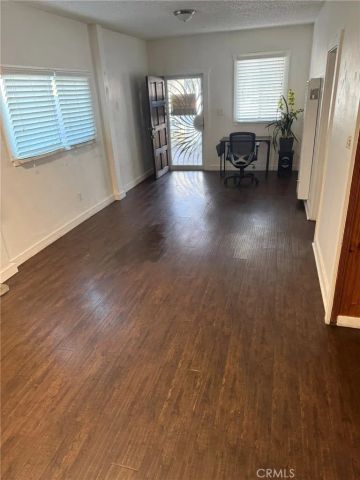 260 E South Street, Long Beach, CA 90805