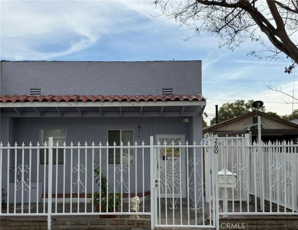 260 E South Street, Long Beach, CA 90805