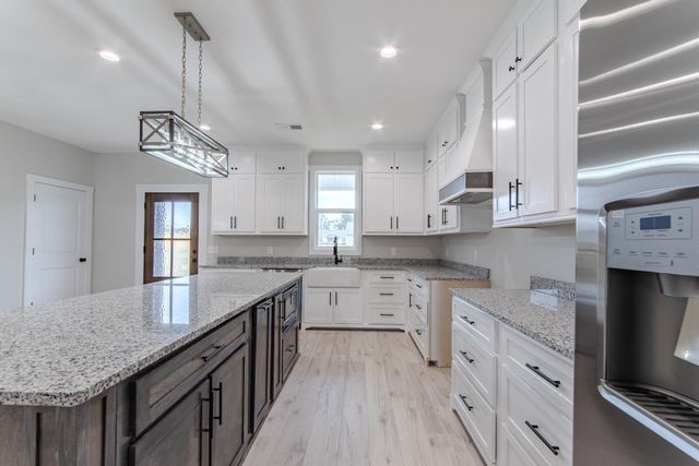 874 OLD SHILOH RD, Adamsville, TN 38310