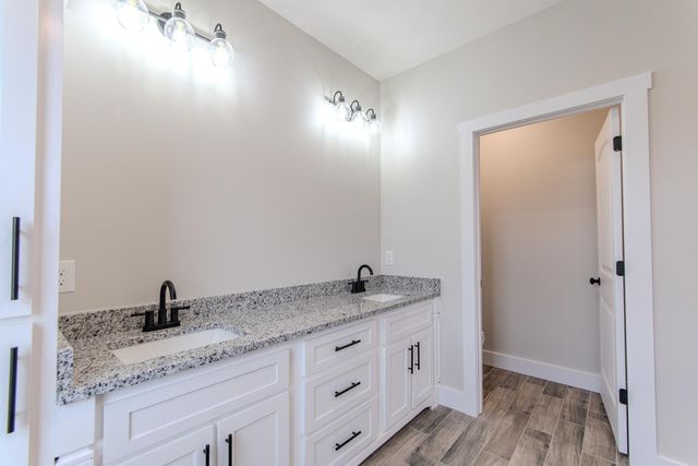 874 OLD SHILOH RD, Adamsville, TN 38310