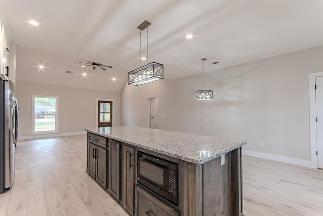 874 OLD SHILOH RD, Adamsville, TN 38310