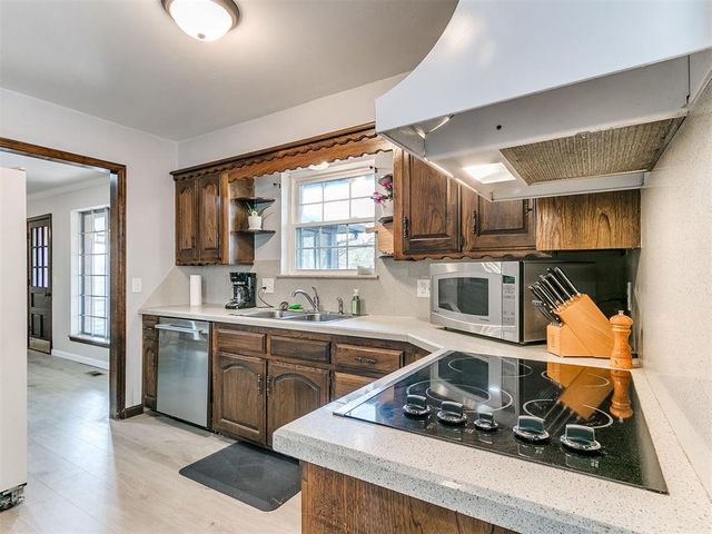 2912 Gettysburg Road, Edmond, OK 73013