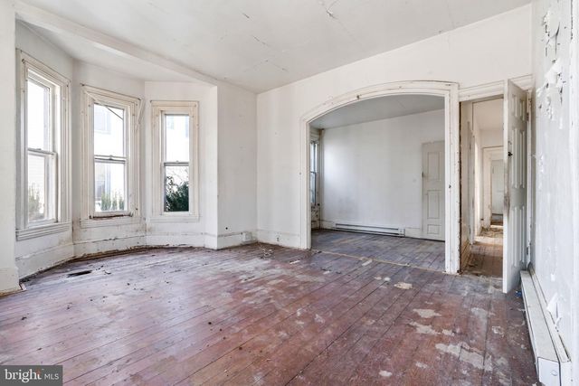 102 S BROAD ST, Middletown, DE 19709